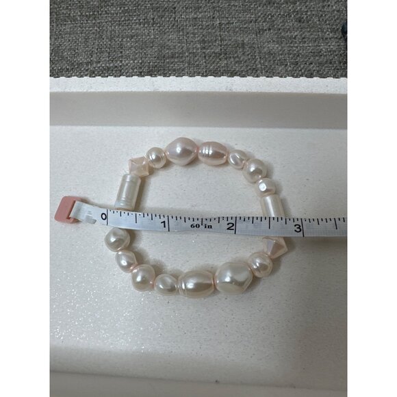 Set Of 2 Stretch Bracelets With Pearl Like & Black Beads Womens Fashion - Picture 3 of 3